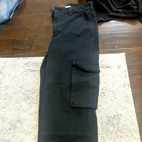 Aritzia Pants - Aritzia cargo Jean pant